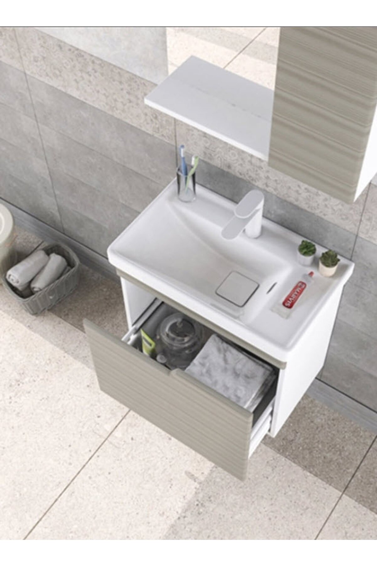 Biani Baha 60 cm Kahve Ruled Banyo Dolabı